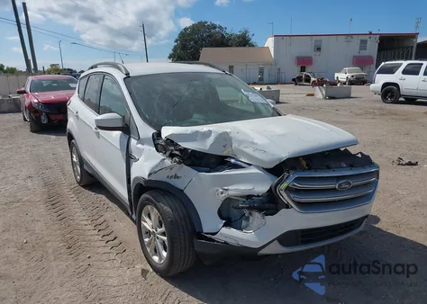 2017 Ford Escape Se z USA, uszkodzony, nr VIN 1FMCU0GD0HUD81987